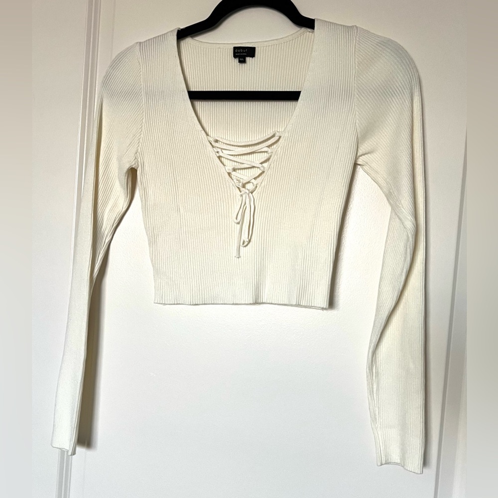 Like New Long Sleeve Crop Top